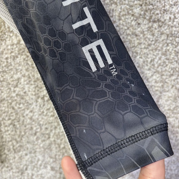 EAG Elite Shirt Kids Small Gray Hooded Camo Long Sleeve Fishing Tee Top - Picture 3 of 10